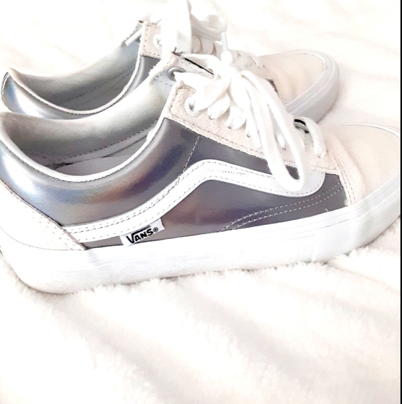 vans old skool iridescent